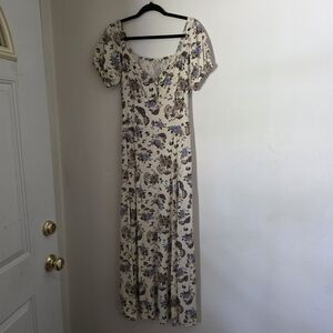 Chic Cream Floral Maxi Dress